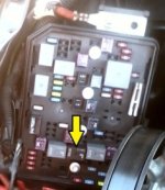 Fuse Block HDM.jpg Fuse Block HDM.jpg